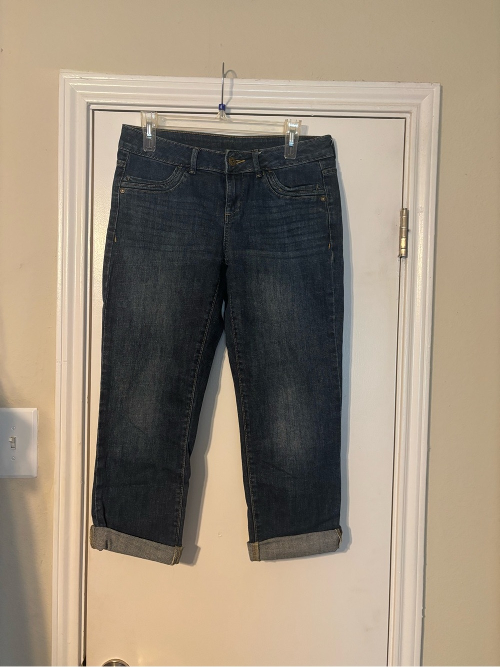 Women's Dark Blue Cropped Jeans